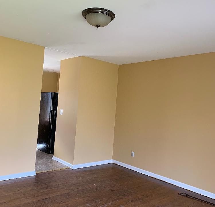 2nd image of 54 Shady Ln