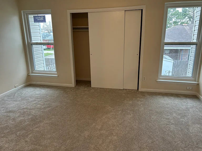 3731 Bunkerhill Dr — Photo 16
