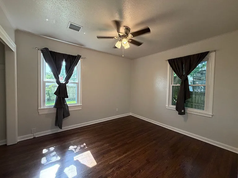 4819 S Owasso Ave — Photo 13