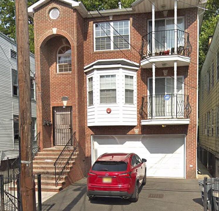 1st image of 81 Brookdale Ave Unit 3