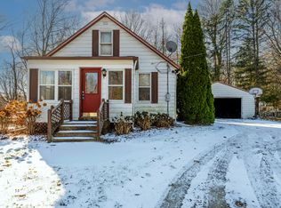 2718 Niles Rd, Saint Joseph, MI 49085