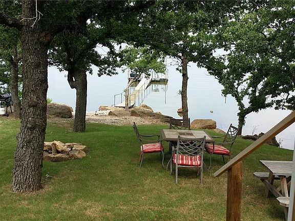 2nd image of 570 Lakeside Dr