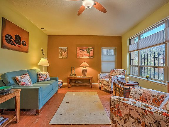 Living Room Charming Colors