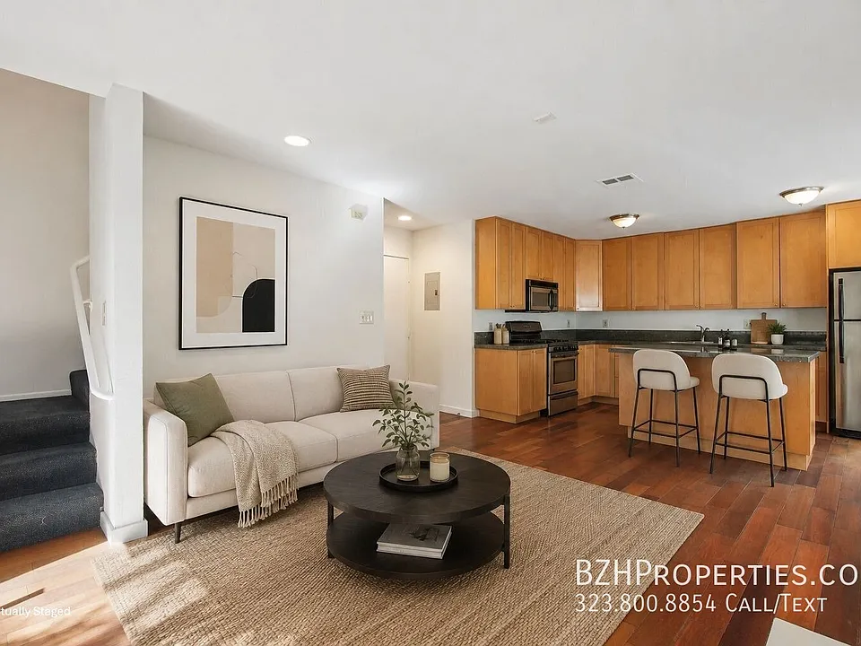 937 Wilcox Ave #7