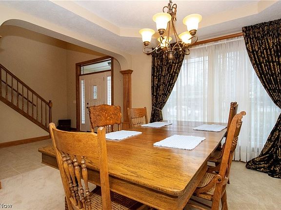 2nd image of 820 Wildwood Dr