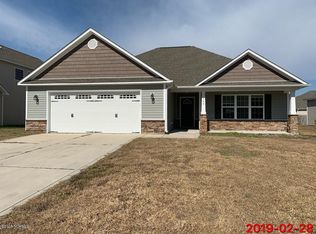 144 Cavalier Dr, Jacksonville, NC 28546