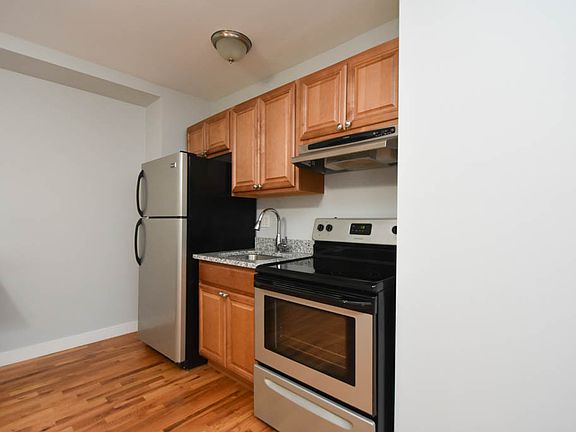 4th image of 7450 N Greenview Ave APT 45