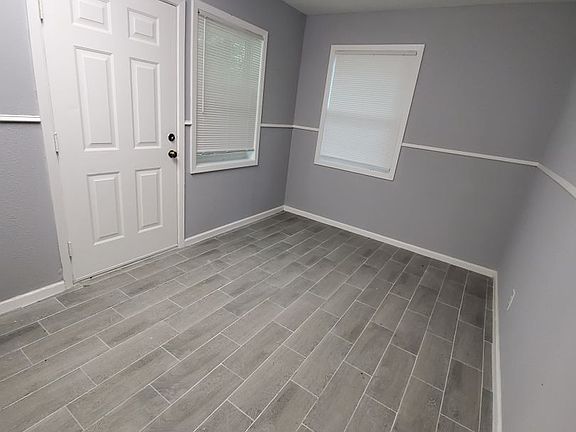 5th image of 2890 Evangeline Dr