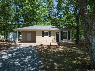 735 Horseshoe Lake Rd, Lincolnton, NC 28092