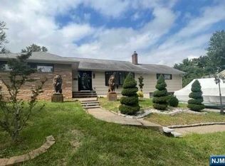 302 Pine St, Haworth, NJ 07641