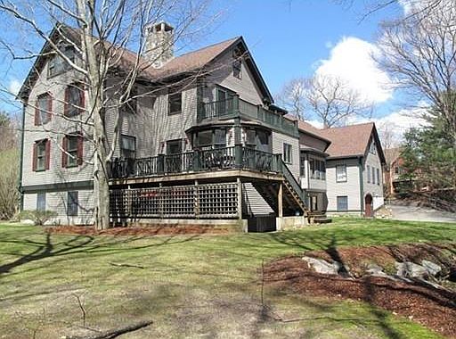 4th image of 465 Atherton St