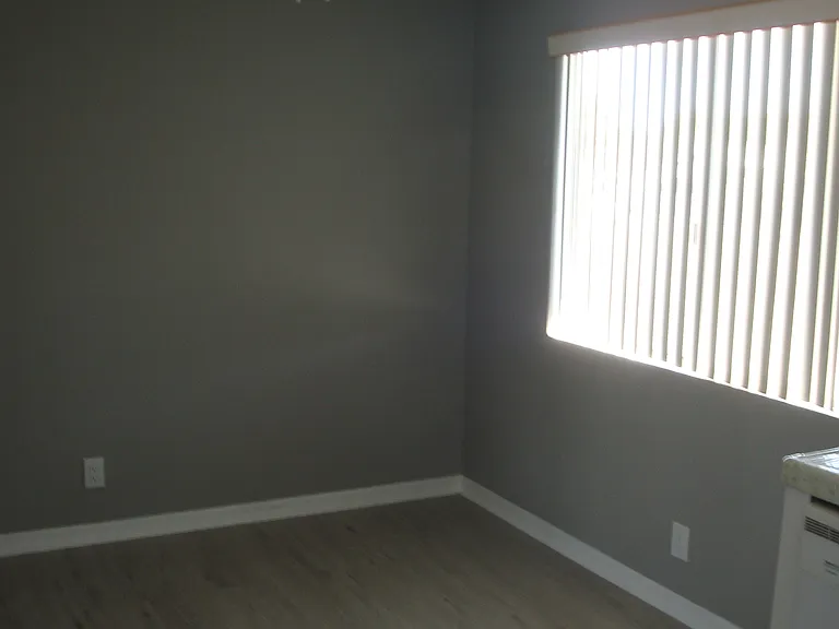 6722 Pickering Ave #B — Photo 2