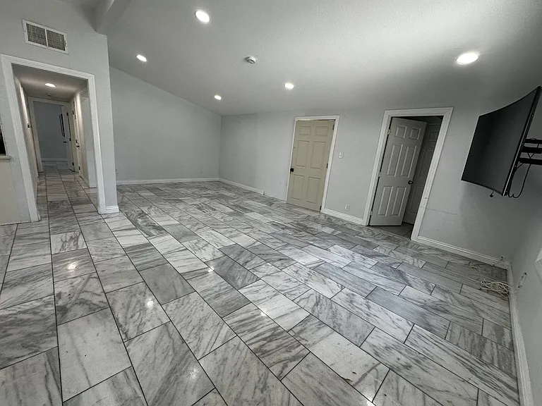 9622 Stonybrook Dr — Photo 5