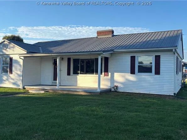 3207 Franklin Ave, Point Pleasant, WV 25550