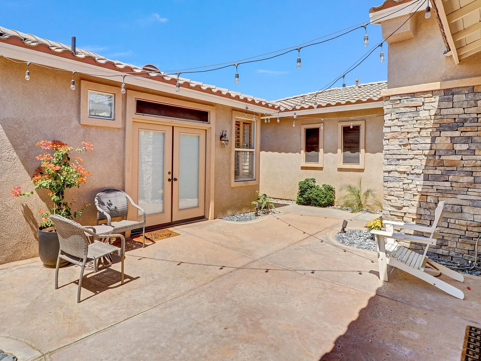3 bed, 2900 sqft, $4,500 — Photo 4
