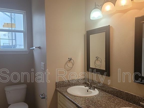 3rd image of 6013 Mandeville St Unit 6013