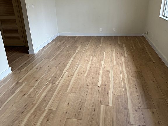 4th image of 106 S Yancy Ln #106