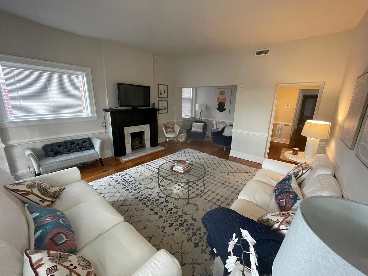 Building Photo - 411 N Allen Ave #2