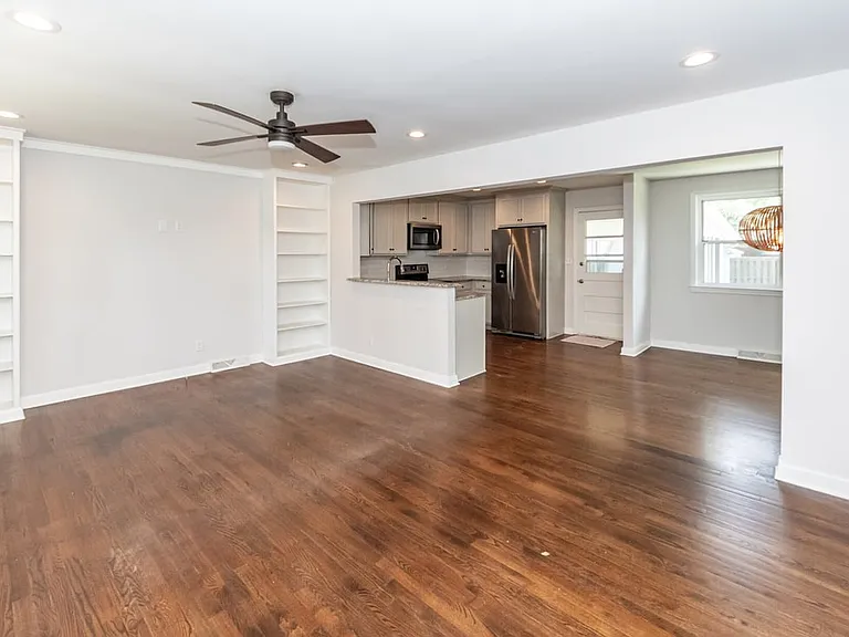 343 Cessna Ave — Photo 81