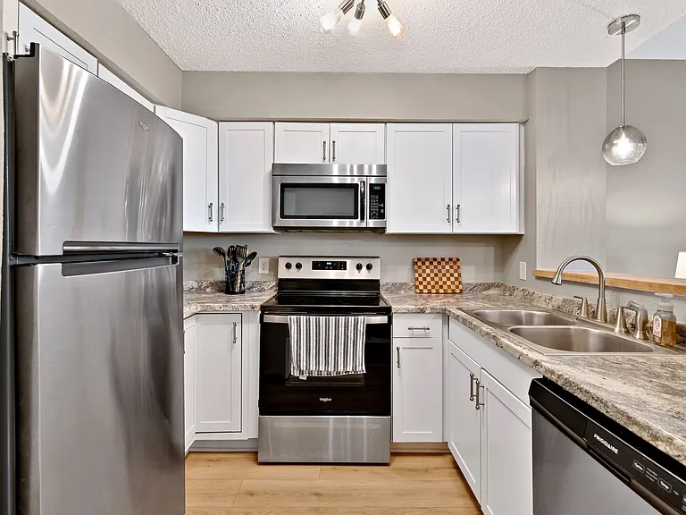 3129 Sondra Dr #107 — Photo 6