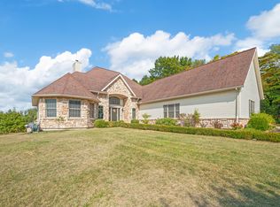 77544 38th Ave, Covert, MI 49043