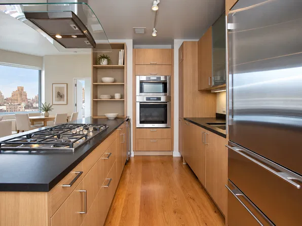 100 West 18th Street #10C, photo 3