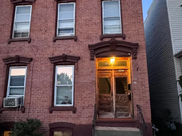 1620 4th Avenue, Watervliet, NY 12189