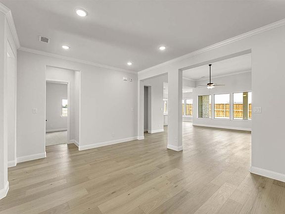 02_Sandstone S Representative Photo