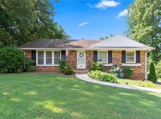 3400 Wide Country Rd, Pfafftown, NC 27040