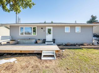 40 Wren Cres, Strathcona County, AB T8A 0G5