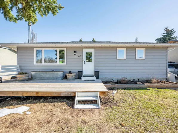 40 Wren Cres, Strathcona County, AB T8A 0G5