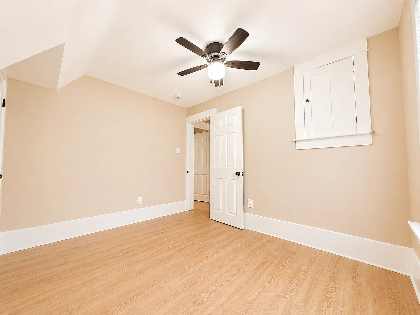 3 bed, 1768 sqft, $3,200 — Photo 4