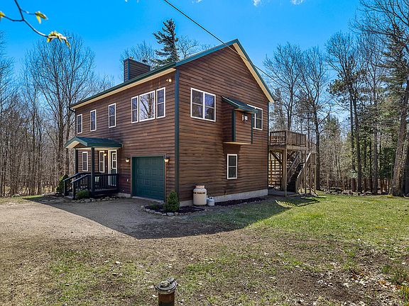 3rd image of 131 Mountain View Ln