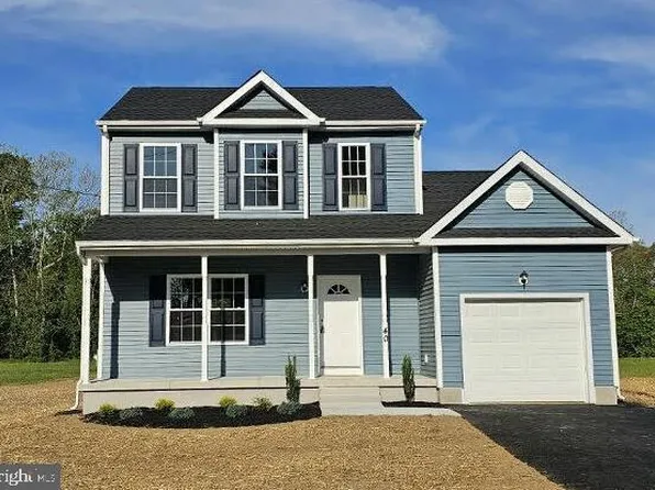 301 8th Ave, Clayton, NJ 08312