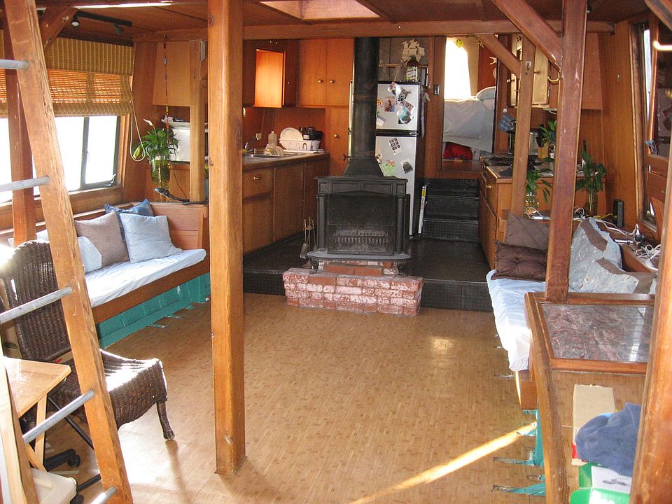2nd image of 30 S. Forty Dock