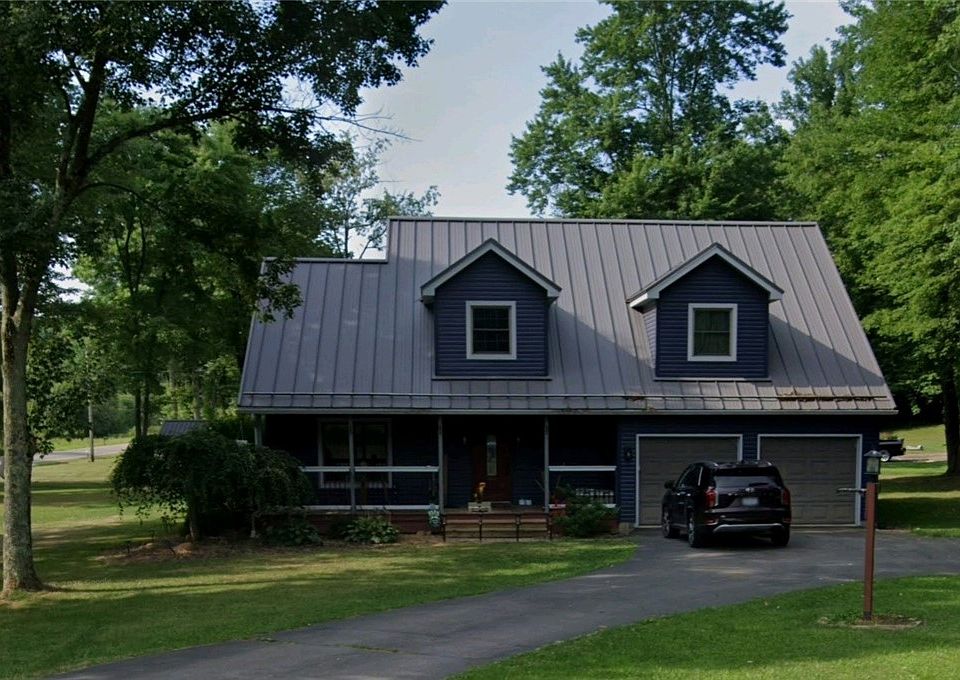 1st image of 42953 Woodvale Ln