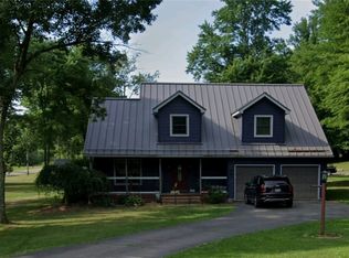 42953 Woodvale Ln, Columbiana, OH 44408