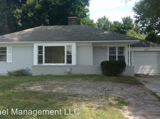 1137 E Main St, Flushing, MI 48433