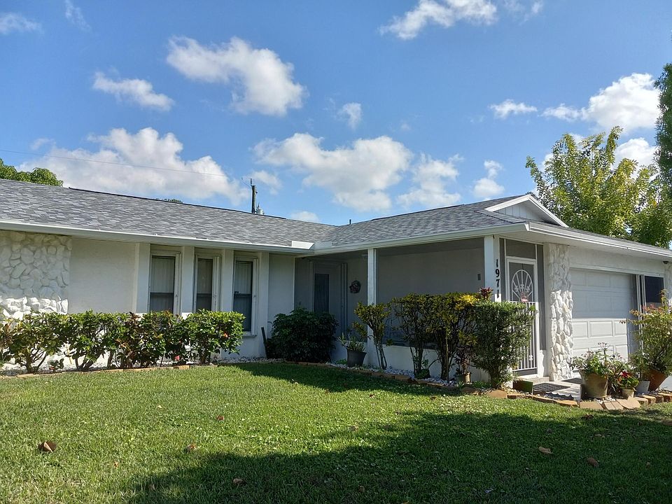 1st image of 1971 SE FALLON Drive