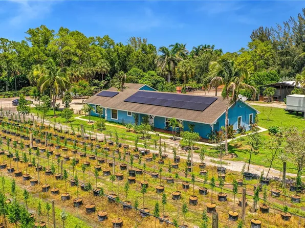 2587 E Rd, Loxahatchee, FL 33470