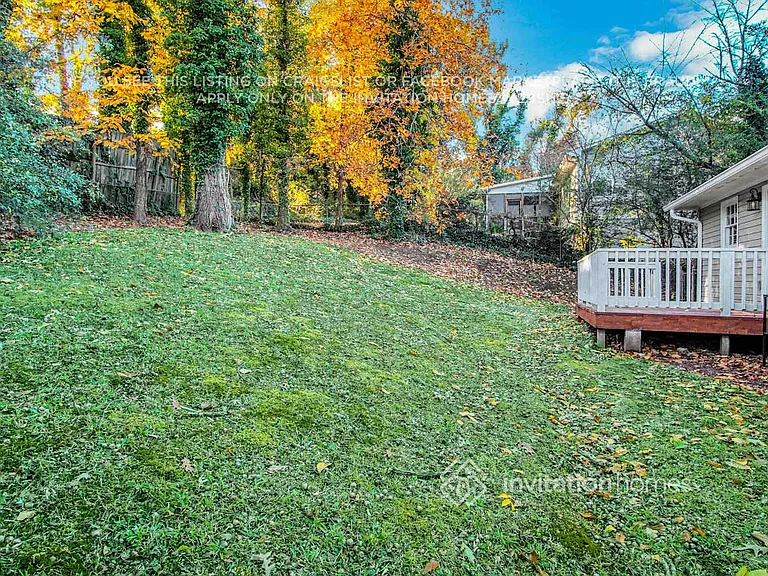 1658 Pine Glen Cir — Photo 25
