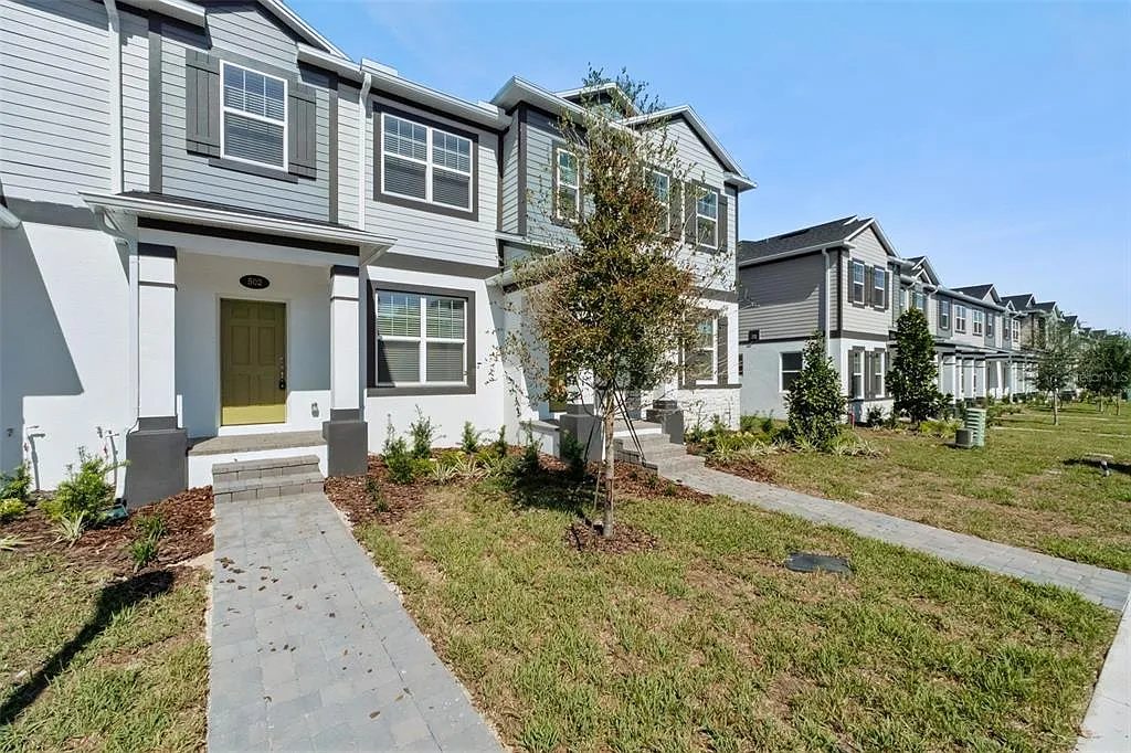 3 bed, 2.5 bath, 1790 sqft, $2,450 — Photo 2