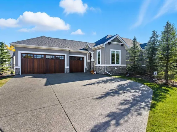 56 Cranbrook Lndg SE, Calgary, AB T3M 2L8