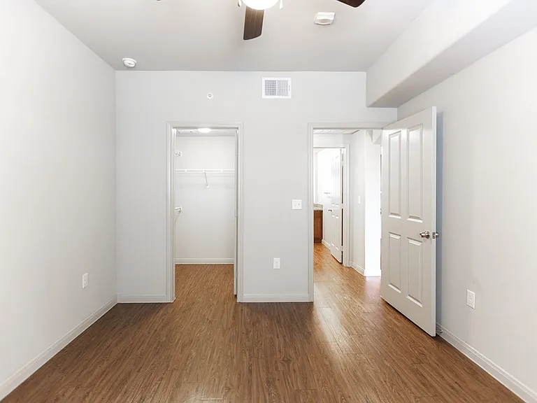 Freedom Hills Ranch Apartments — Photo 83