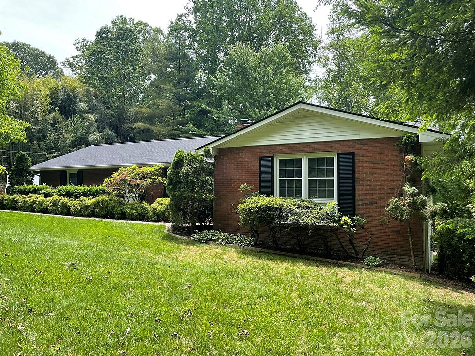1st image of 38 Westridge Dr