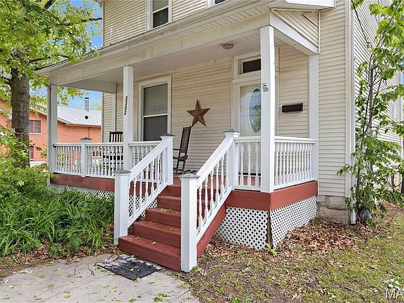 4th image of 3302 College Ave