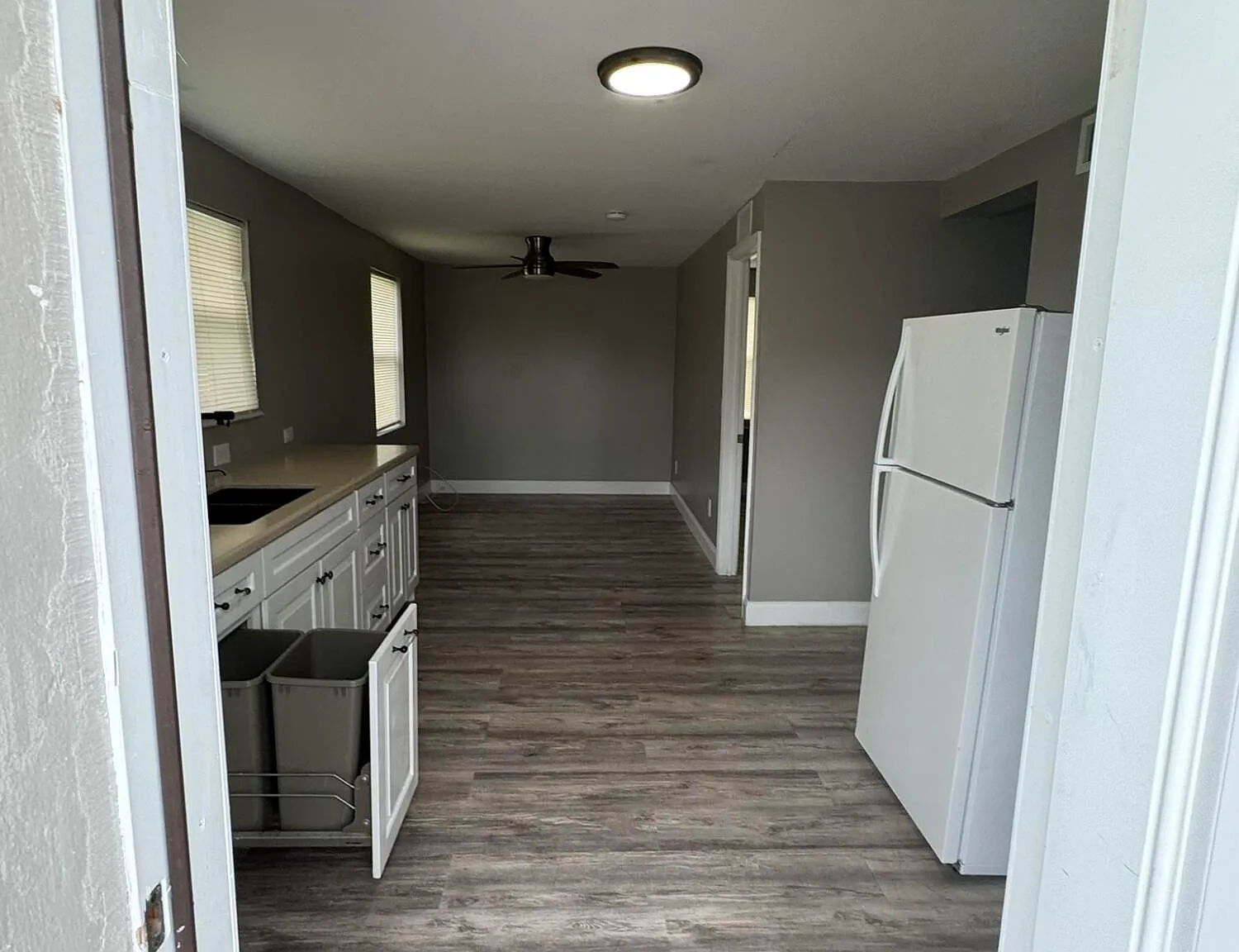 3890 Lakewood Rd — Photo 2
