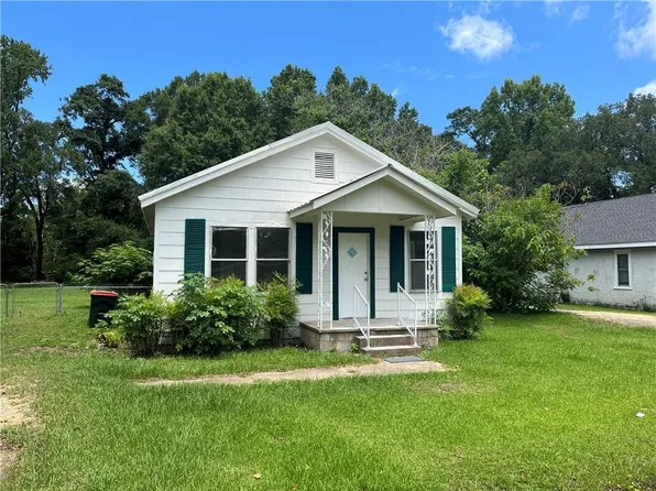 110 W 15th St, Bay Minette, AL 36507