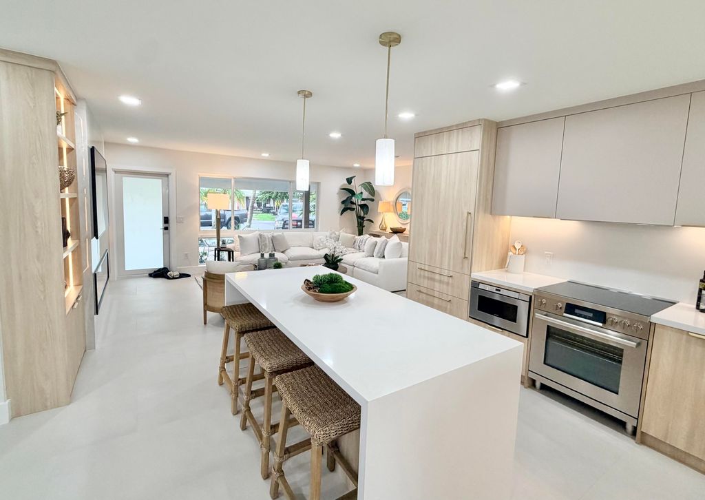 259 SE 4TH Avenue, photo 9