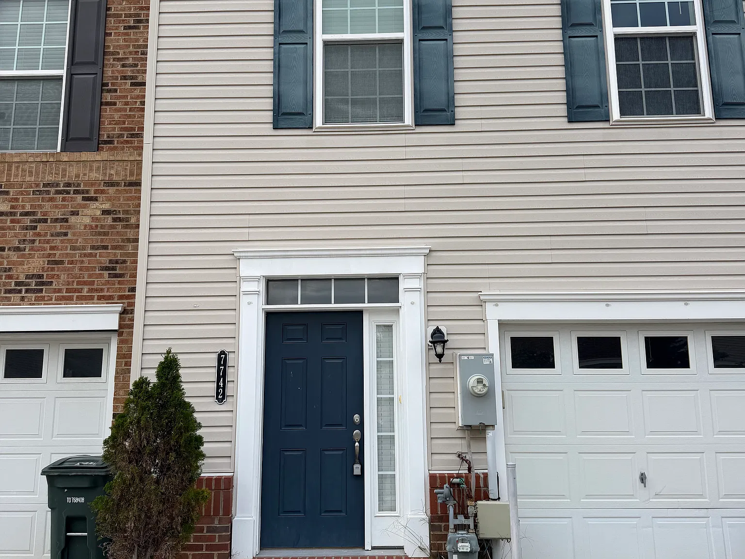 4 bed, 2350 sqft, $3,500 — Photo 2